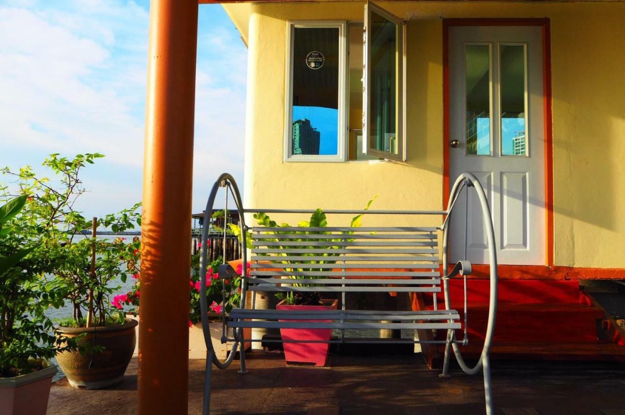 Samchai Hotel Си Рача Екстериор снимка