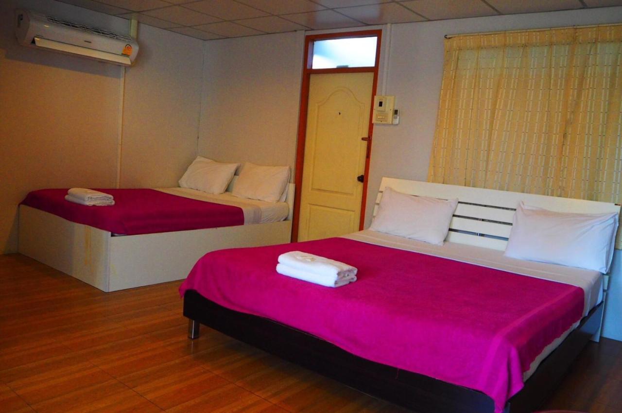Samchai Hotel Си Рача Екстериор снимка