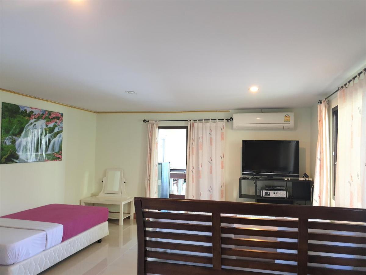 Samchai Hotel Си Рача Екстериор снимка