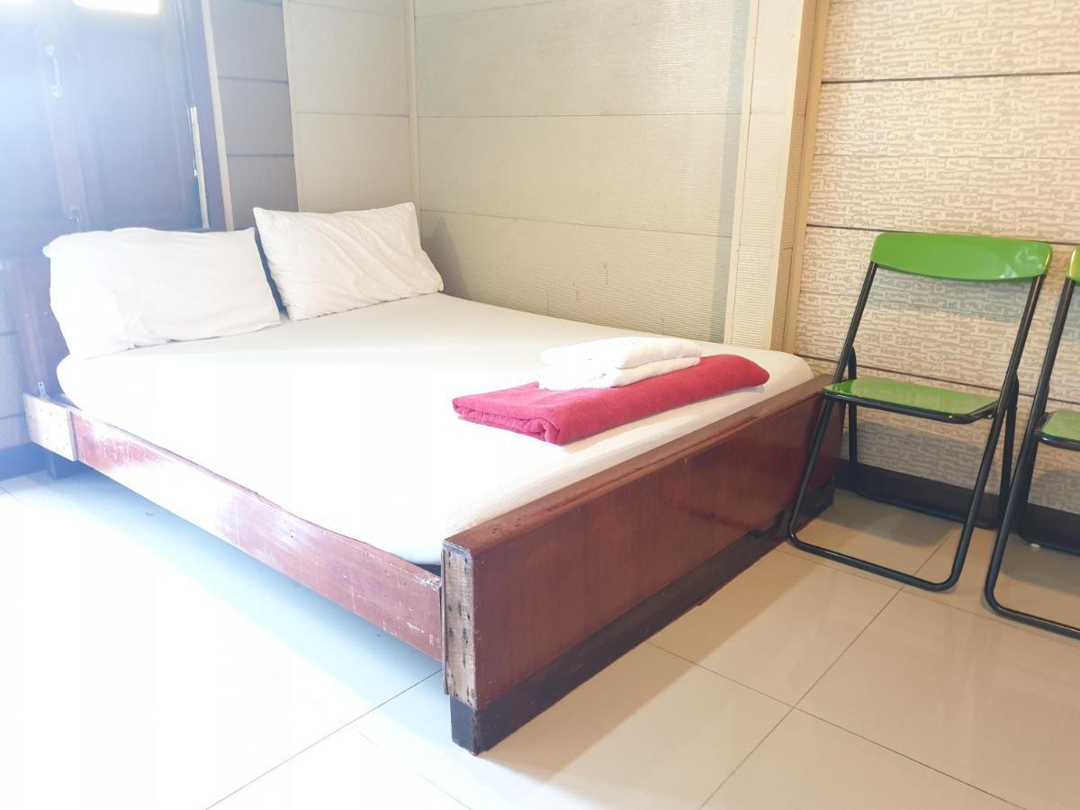 Samchai Hotel Си Рача Екстериор снимка
